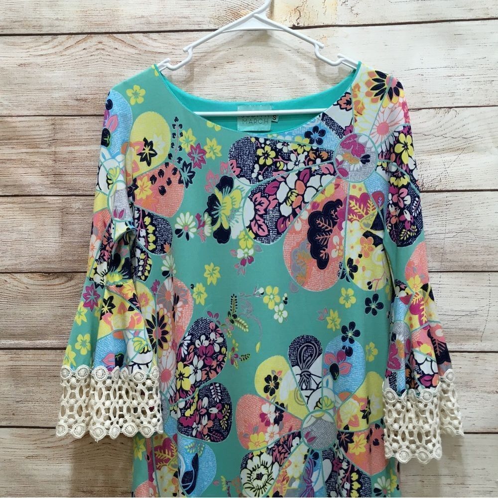 JUDITH MARCH FLORAL DRESS IN TEAL‎ - Picture 2 of 7